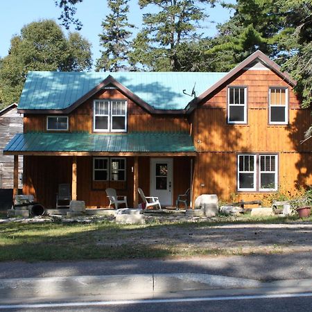 4 Bedroom Cottage On Manitoulin Island Next To Sand Beaches! Providence Bay 외부 사진